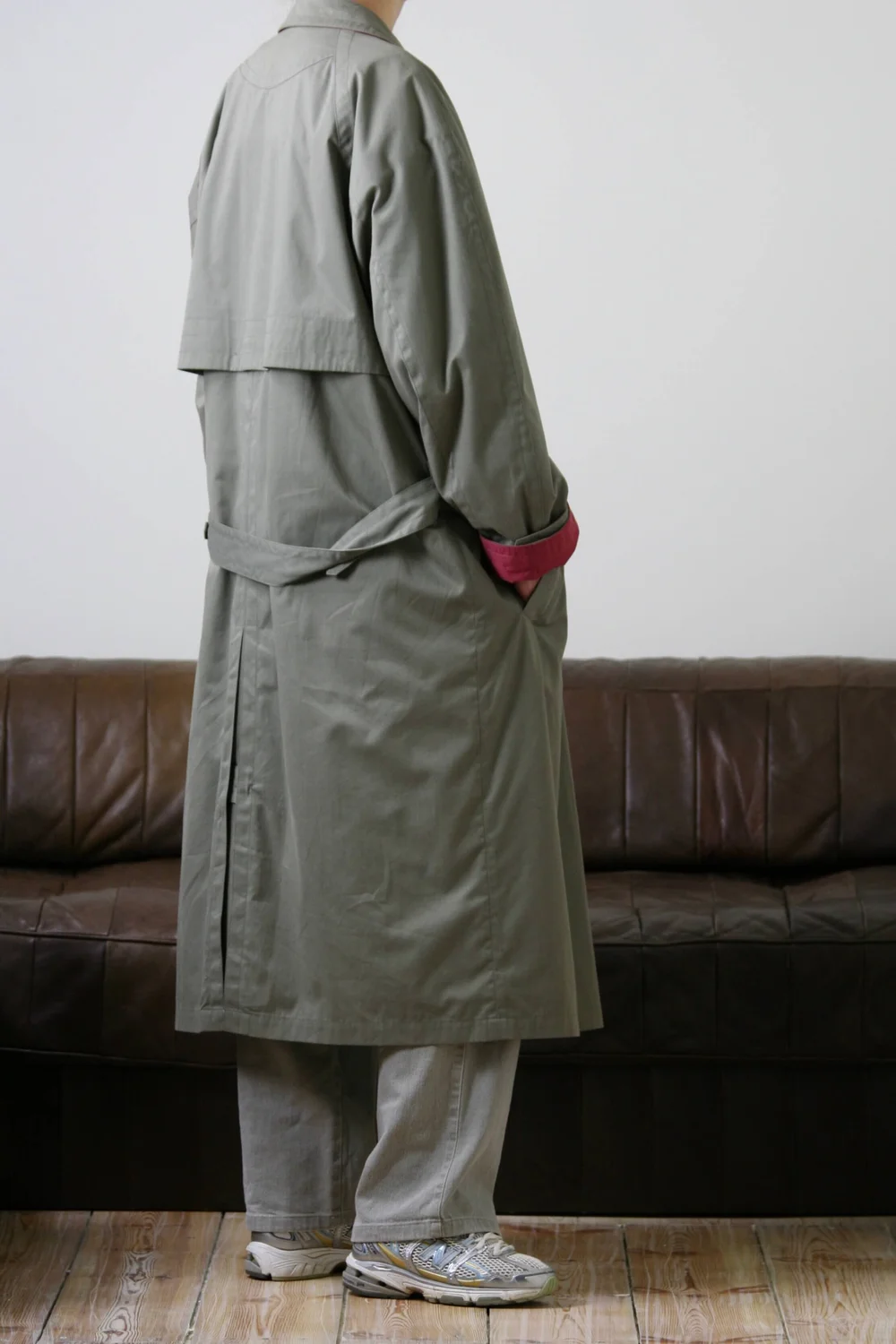 Vintage Midi Trench Coat with Contrast Details — VETER VINTAGE Vintage Midi Trench Coat with Contrast Details — VETER VINTAGE